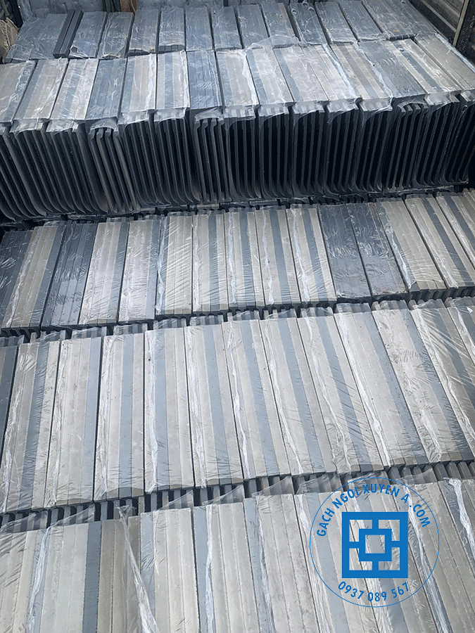 Đóng gói ngói cẩn thận