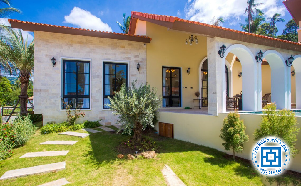 Biệt Thự, Sân Vườn