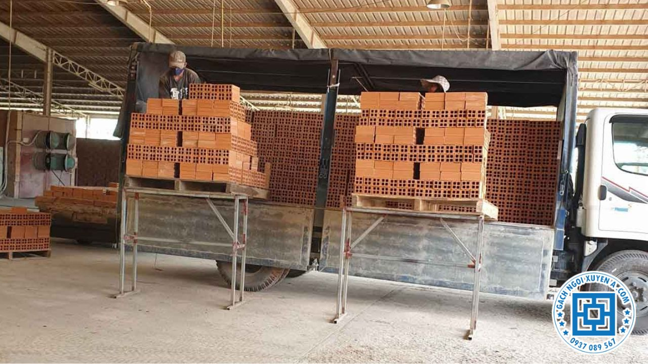 Gạch Ngói Xuyên Á giao hàng nhanh chóng