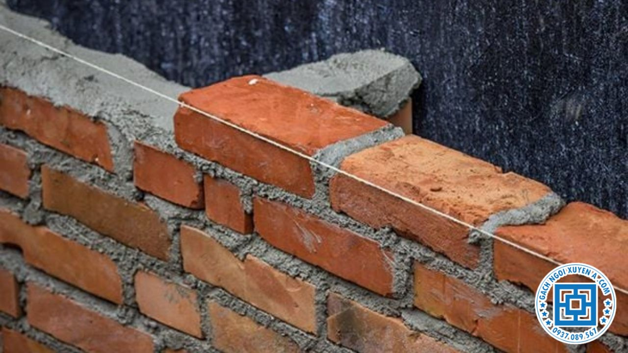 Giăng Dây Giúp Căn Chỉnh Bức Tường Không Bị Chênh