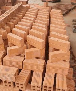 Kính thước gạch đặc đạt chuẩn, dễ thi công