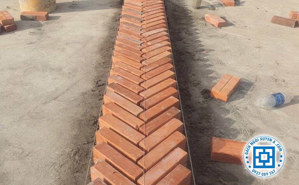 Gạch Có Khả Năng Cách Âm Vượt Trội & Không Bị Ảnh Hưởng Bởi Hóa Chất Khác