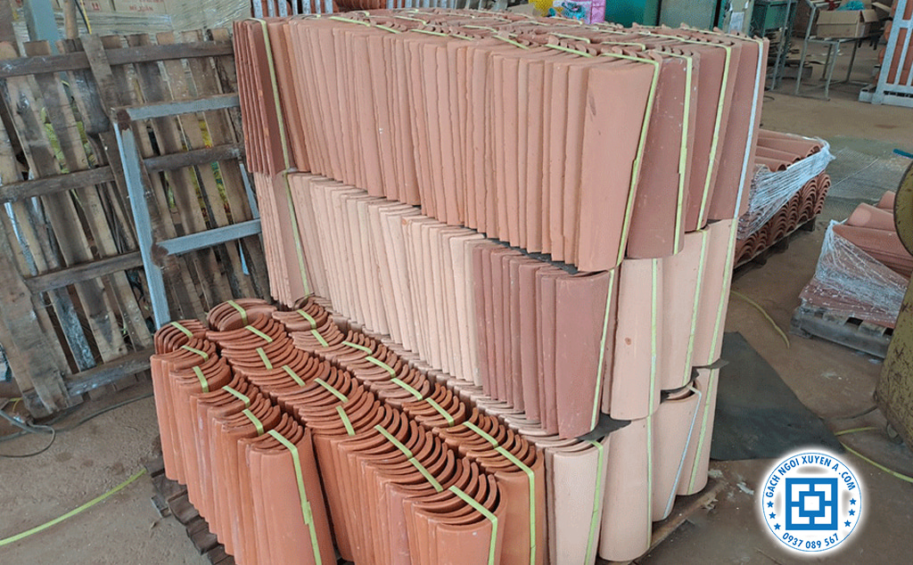 Kho Hàng Ngói Địa Trung Hải